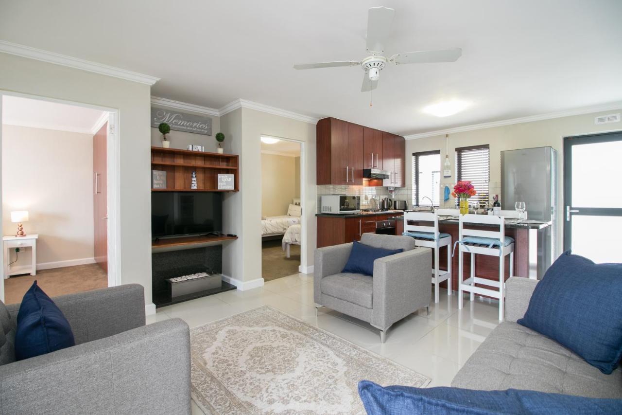 Blue Moon Apartments 克尼斯纳 外观 照片